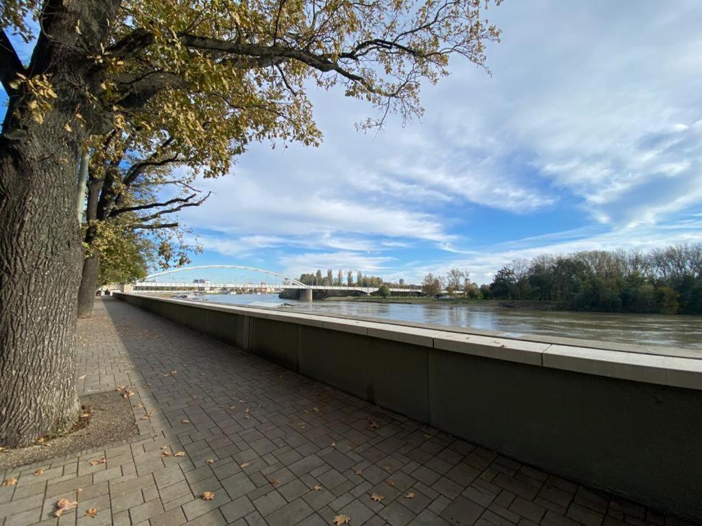 Hip Riverview Bestern Szeged Eksteriør bilde